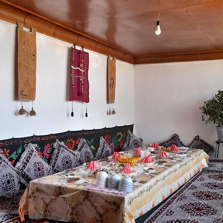 Tilek Guest House Sary-Mogul Eksteriør bilde